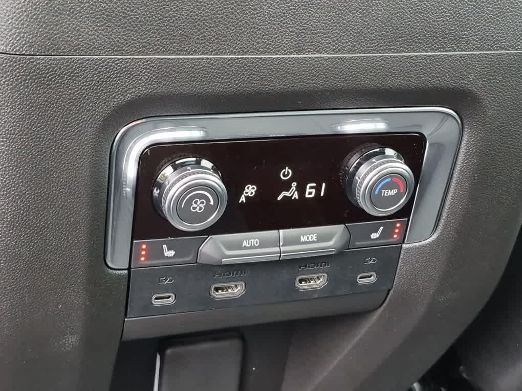 2026 GMC Yukon XL AT4 - Midnight Pine exterior view 10