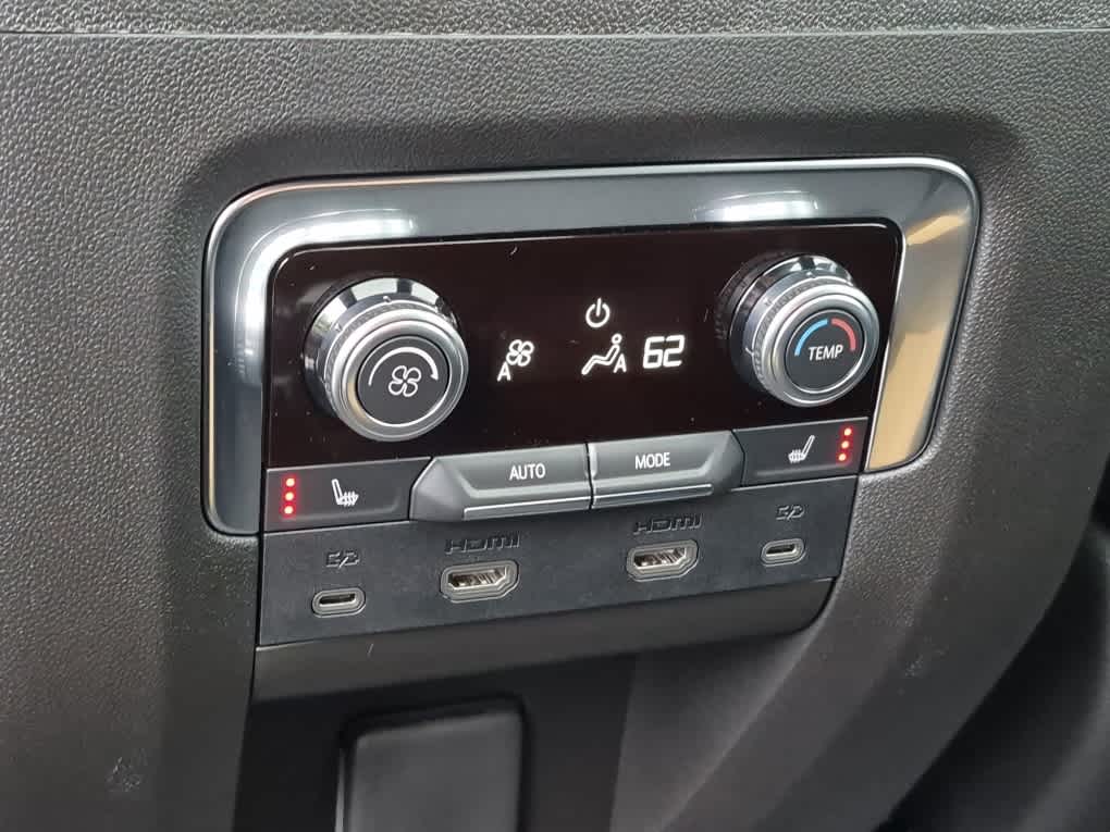 2026 GMC Yukon XL Denali Denali - Downpour Metallic exterior view 10
