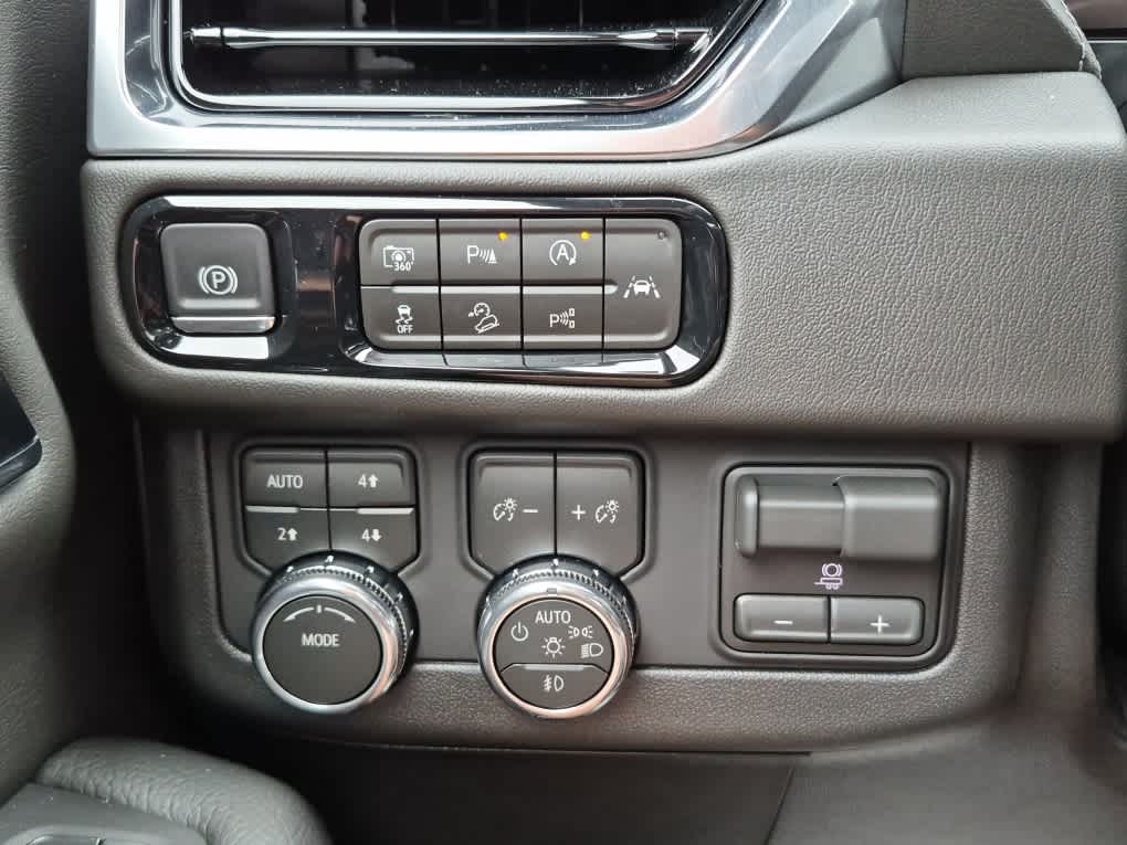 2026 GMC Yukon XL Denali Denali - Downpour Metallic exterior view 20