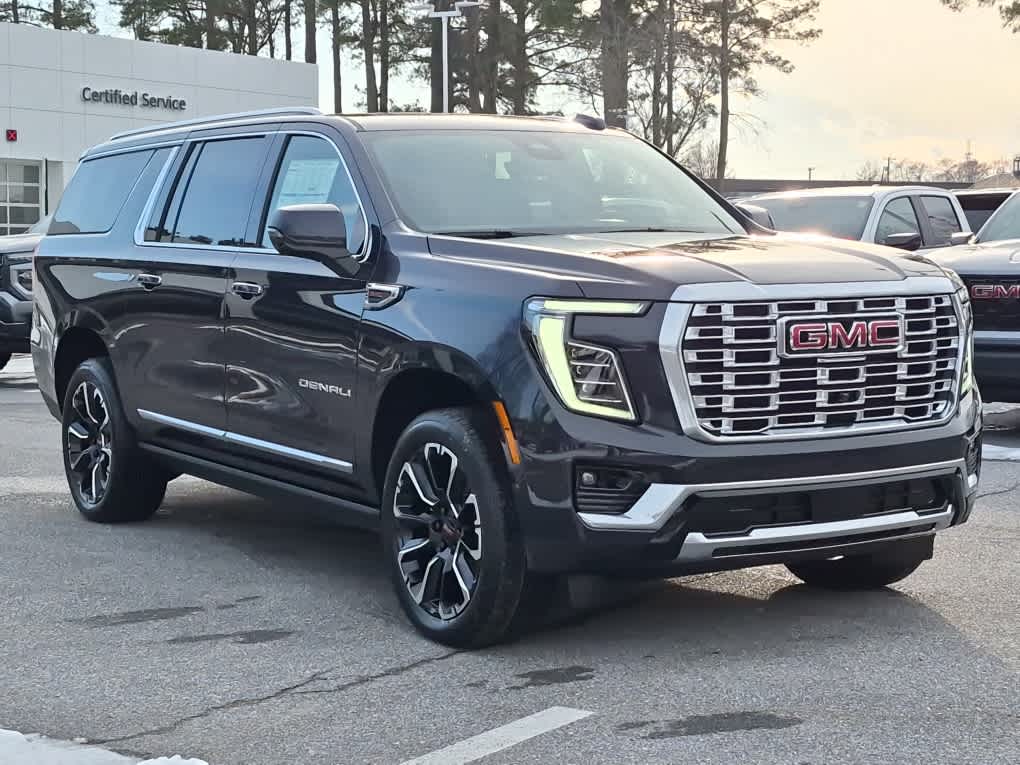 2026 GMC Yukon XL Denali Denali - Titanium Rush Metallic exterior view 2