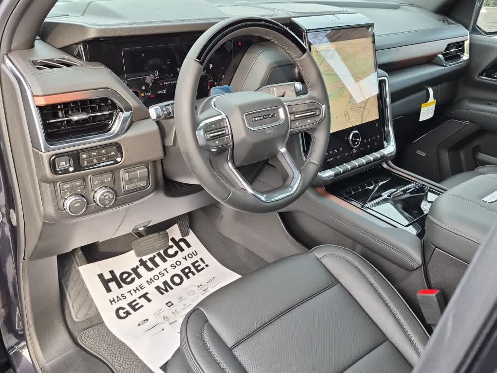 2026 GMC Yukon XL Denali Denali - Titanium Rush Metallic exterior view 14
