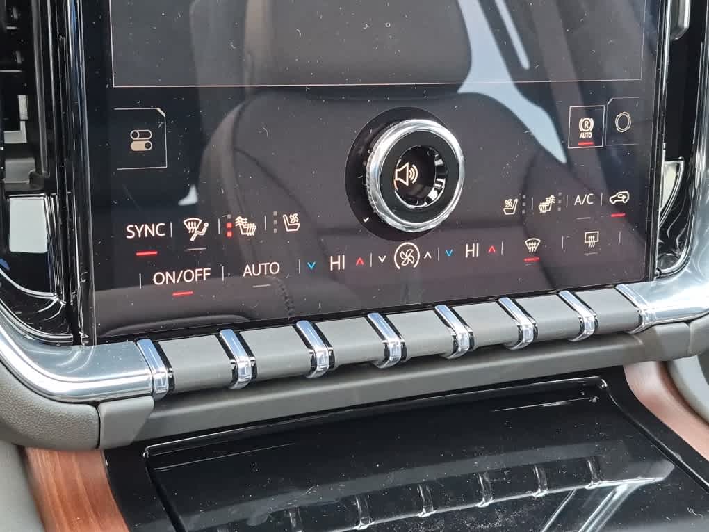 2026 GMC Yukon XL Denali Denali - Titanium Rush Metallic exterior view 18
