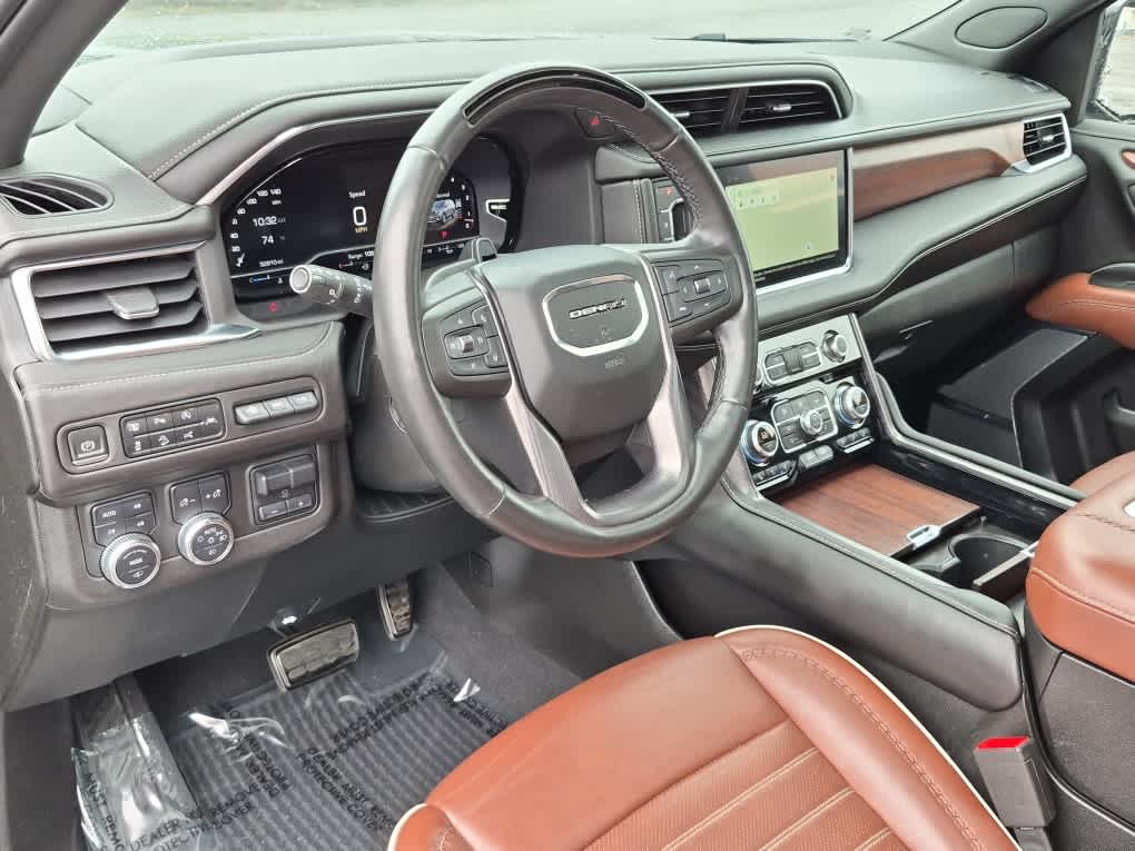 2023 GMC Yukon Denali Ultimate Denali Ultimate - Onyx Black exterior view 16