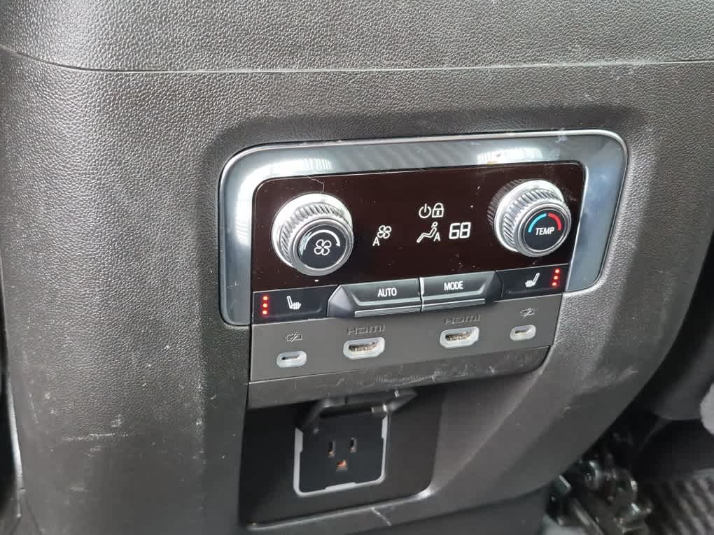 2023 GMC Yukon Denali Ultimate Denali Ultimate - Onyx Black exterior view 12