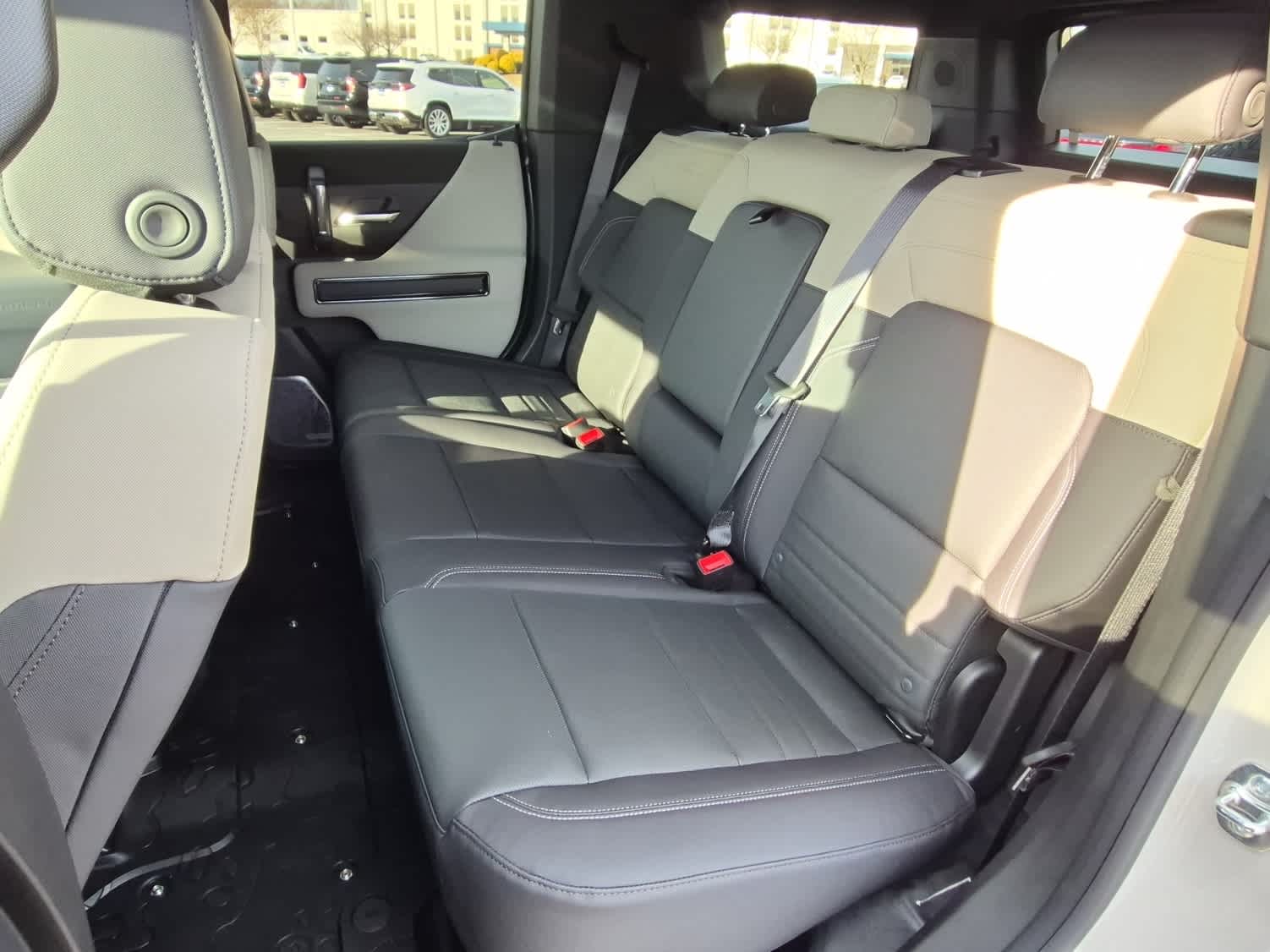 2026 GMC HUMMER EV SUV 3X - COASTAL DUNE exterior view 7