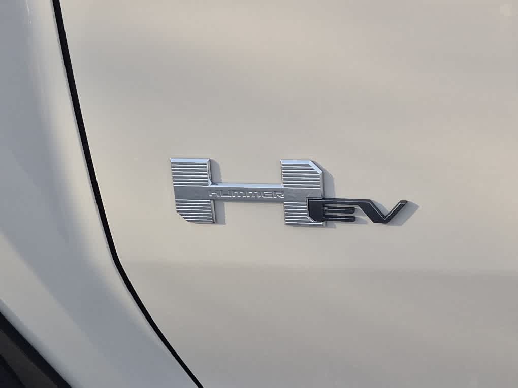 2026 GMC HUMMER EV SUV 3X - COASTAL DUNE exterior view 18