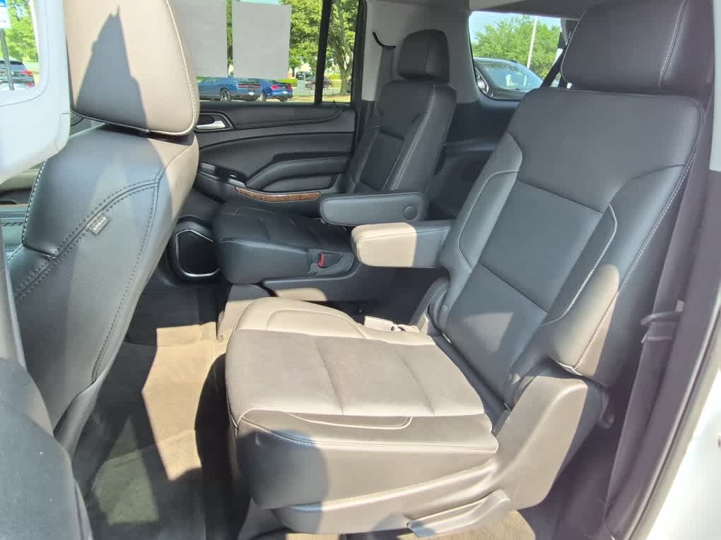 2016 Chevrolet Suburban LTZ - Summit White exterior view 8
