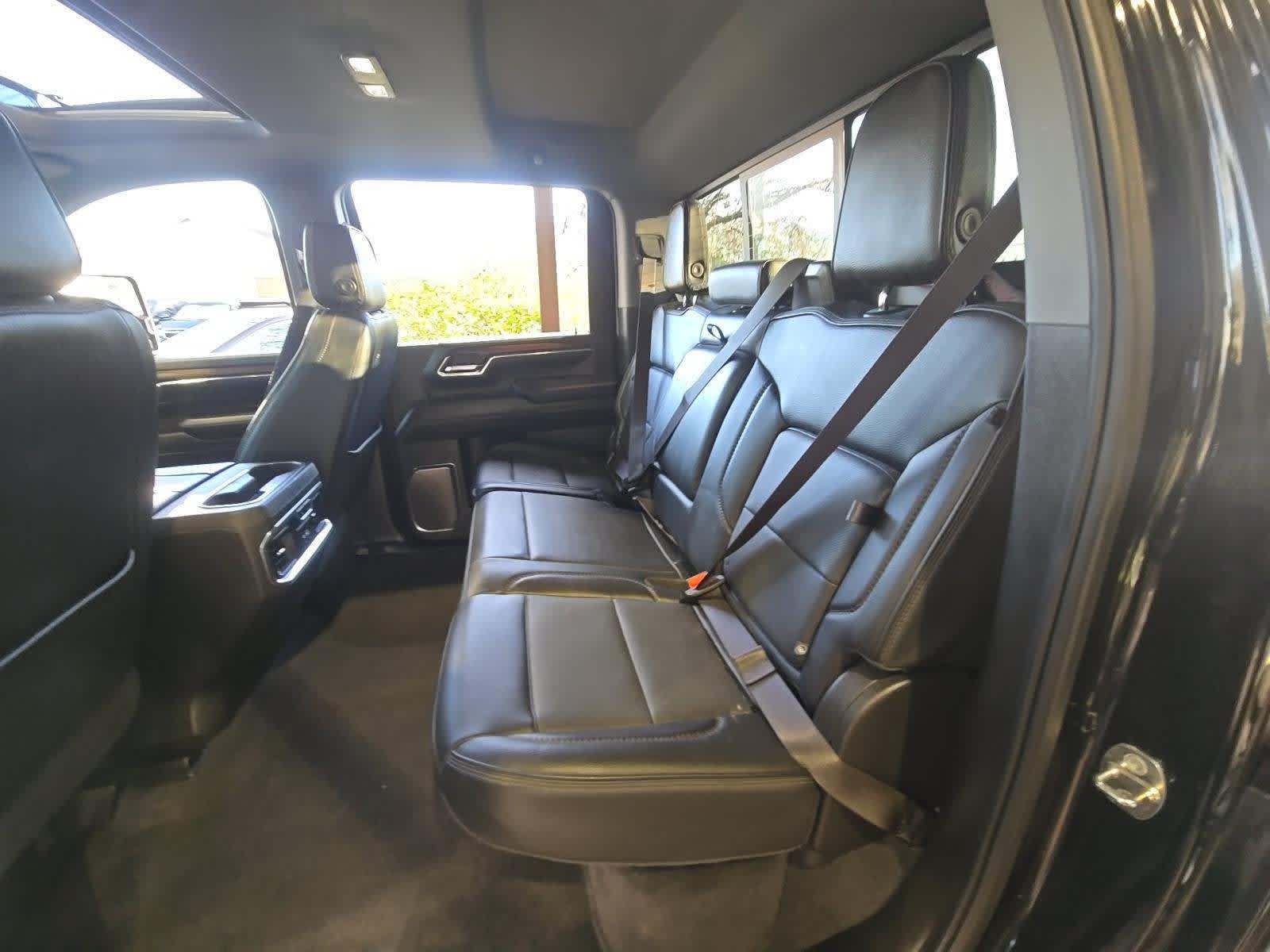 2024 GMC Sierra 2500HD Denali - Onyx Black exterior view 6