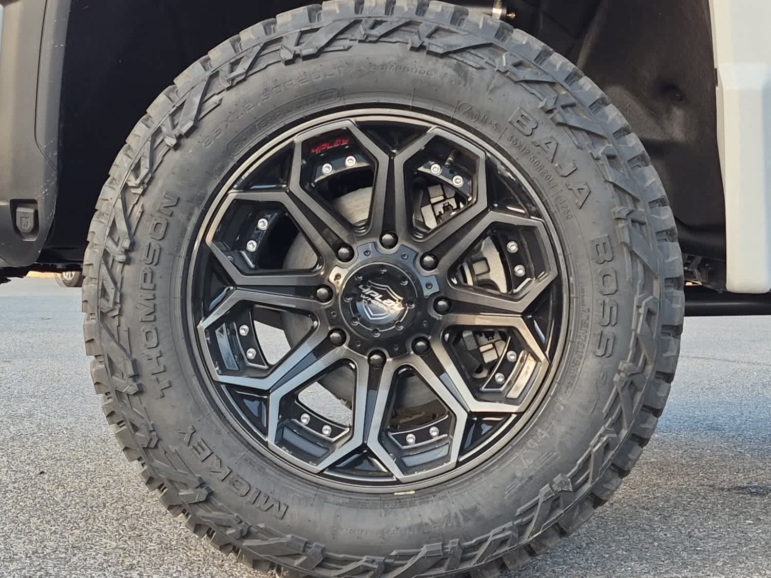 2026 GMC Sierra 2500HD AT4 - Summit White exterior view 6