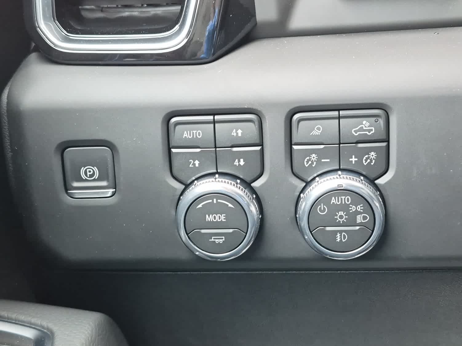 2026 GMC Sierra 2500HD Denali - TITANIUM RUSH METALLIC exterior view 18