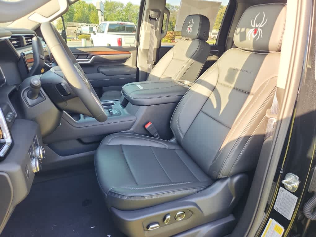 2025 GMC Sierra 2500HD Denali - Onyx Black exterior view 11
