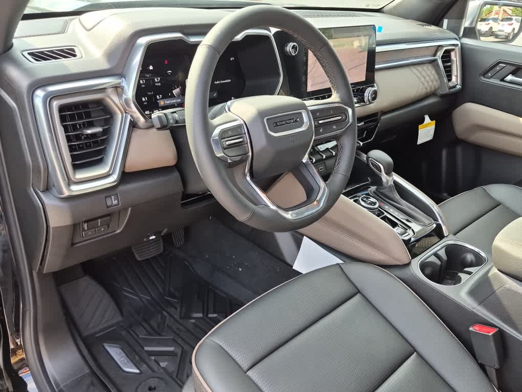 2026 GMC Canyon 4WD Denali - Onyx Black exterior view 10