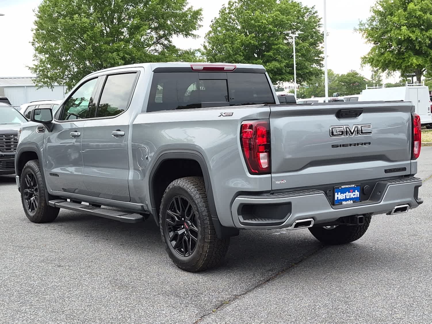 2026 GMC Sierra 1500 Elevation - STERLING METALLIC exterior view 4