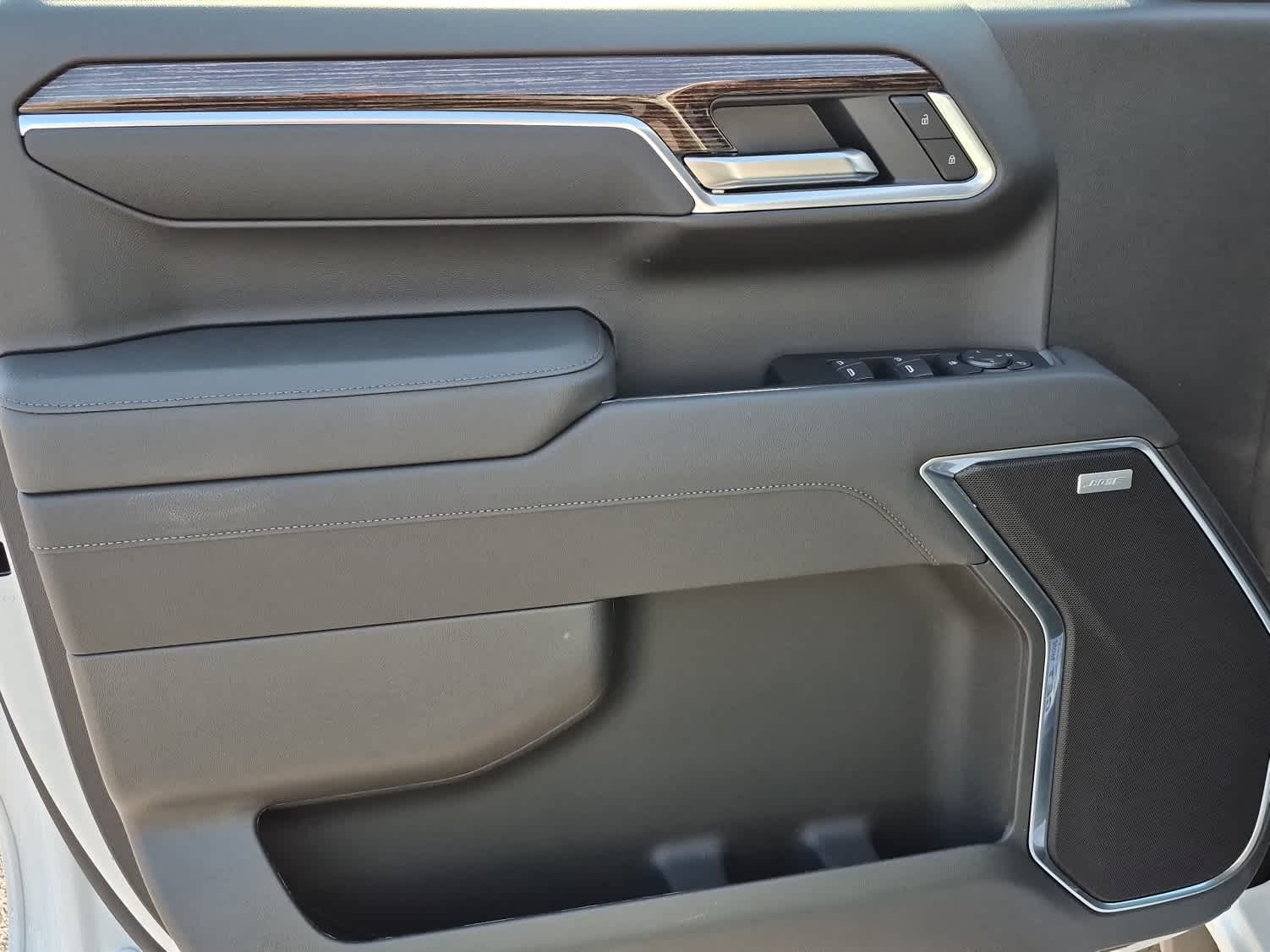 2026 GMC Sierra 1500 Elevation - Summit White exterior view 9