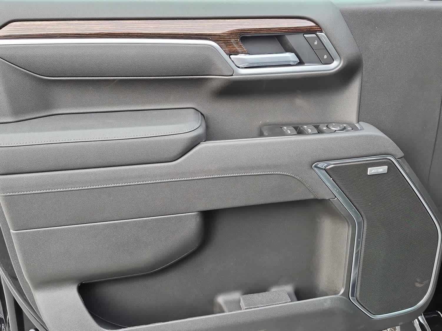 2026 GMC Sierra 1500 Elevation - Onyx Black exterior view 9