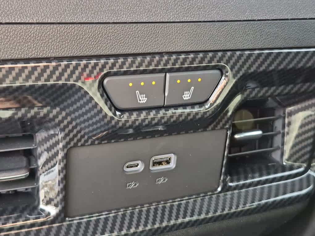 2026 GMC Sierra 1500 AT4 - Onyx Black exterior view 8