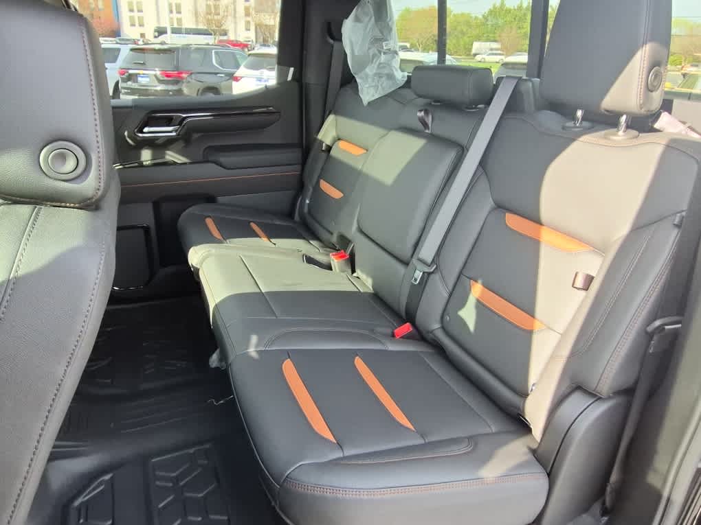 2026 GMC Sierra 1500 AT4 - Onyx Black exterior view 7