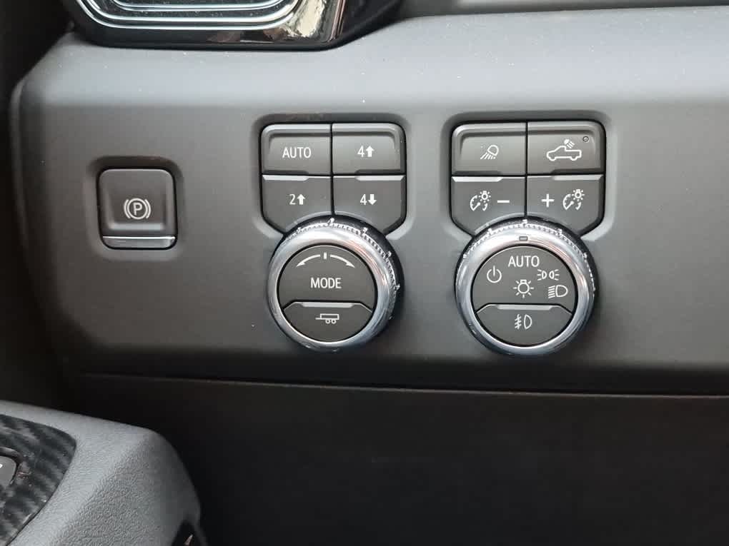2026 GMC Sierra 1500 AT4 - Onyx Black exterior view 19