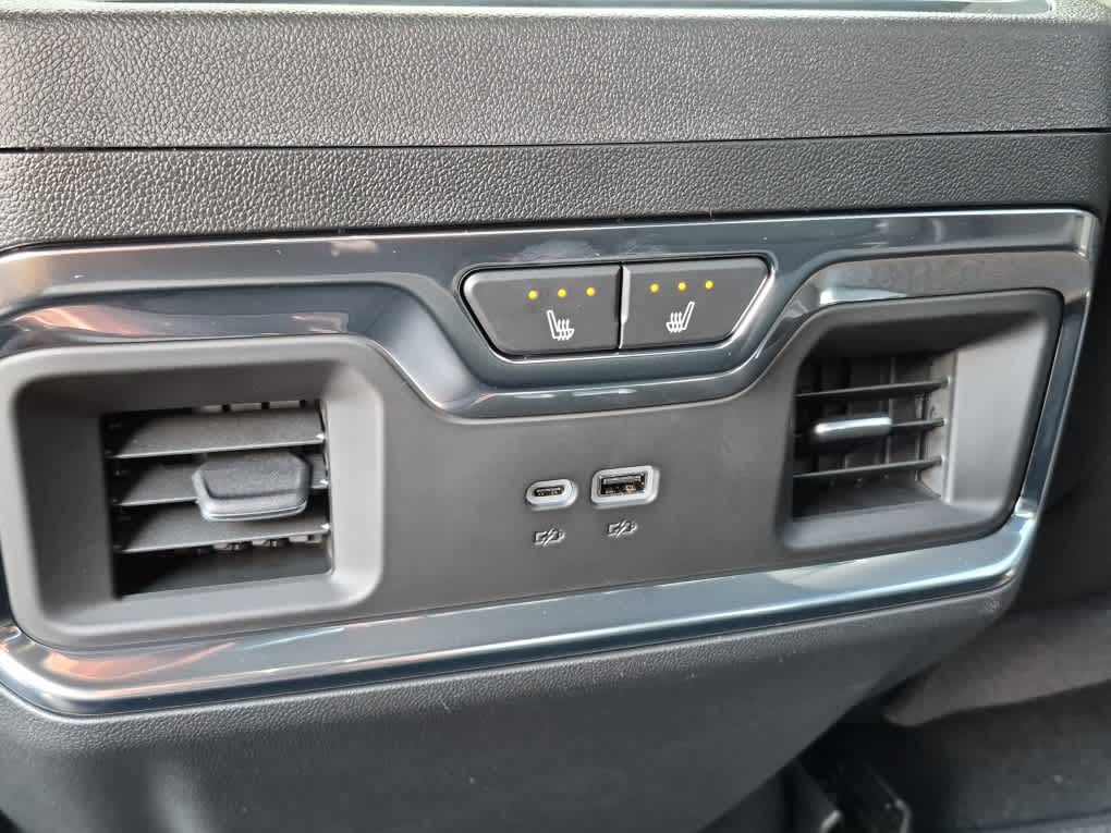 2026 GMC Sierra 1500 Denali - Coastal Dune exterior view 8