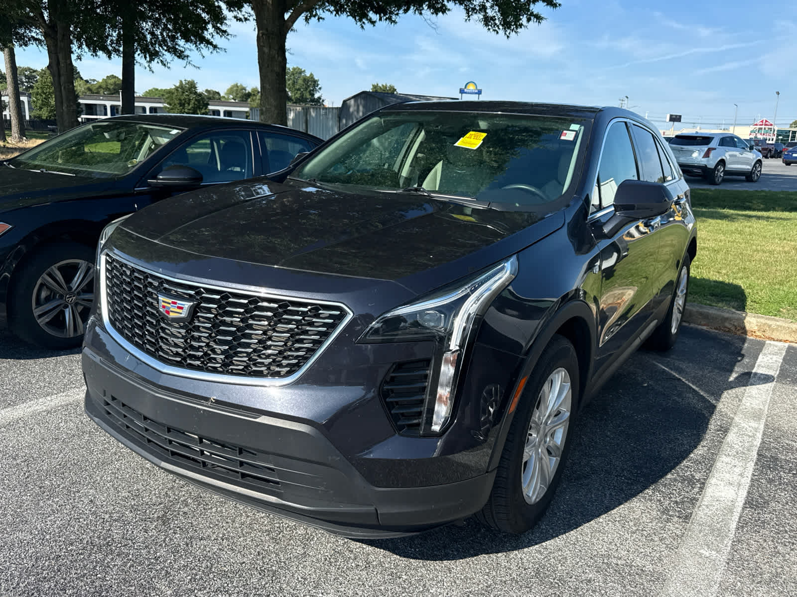 2023 Cadillac XT4 FWD Luxury - Galactic Grey Metallic exterior view 3