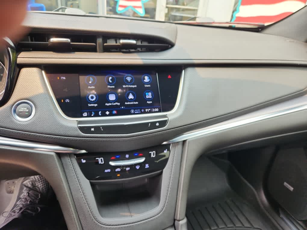 2023 Cadillac XT5 FWD Luxury - Stellar Black Metallic exterior view 4