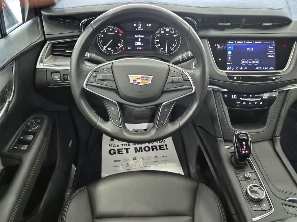2023 Cadillac XT5 FWD Luxury - Stellar Black Metallic exterior view 9