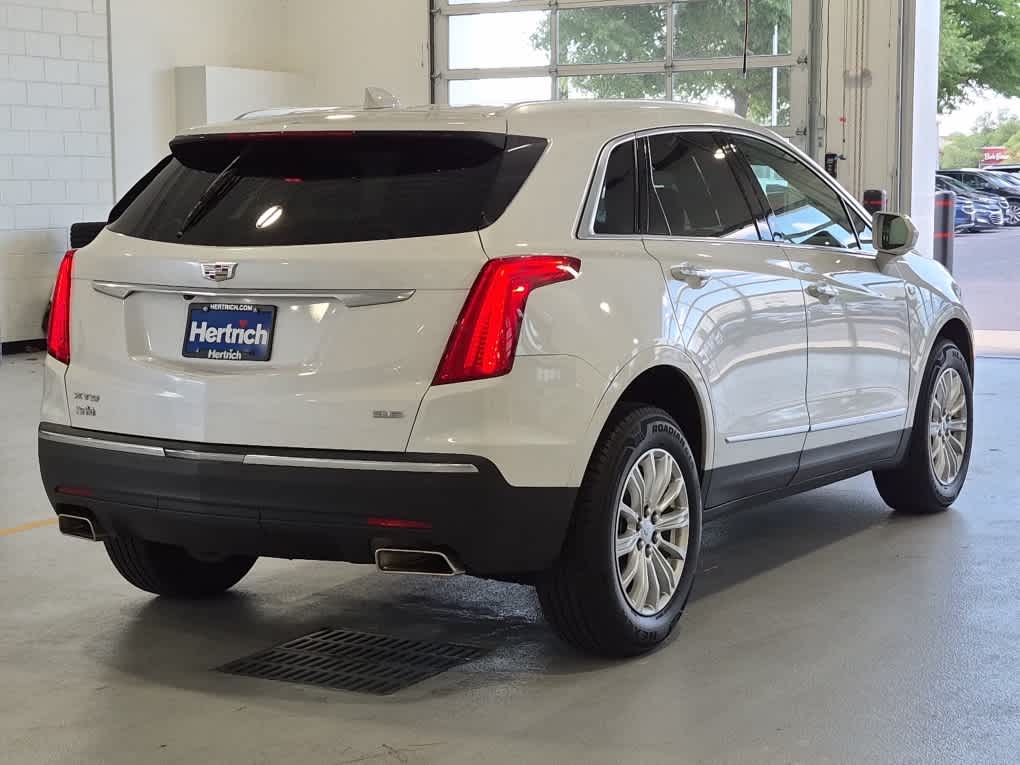 2018 Cadillac XT5 FWD - Crystal White Tricoat exterior view 3