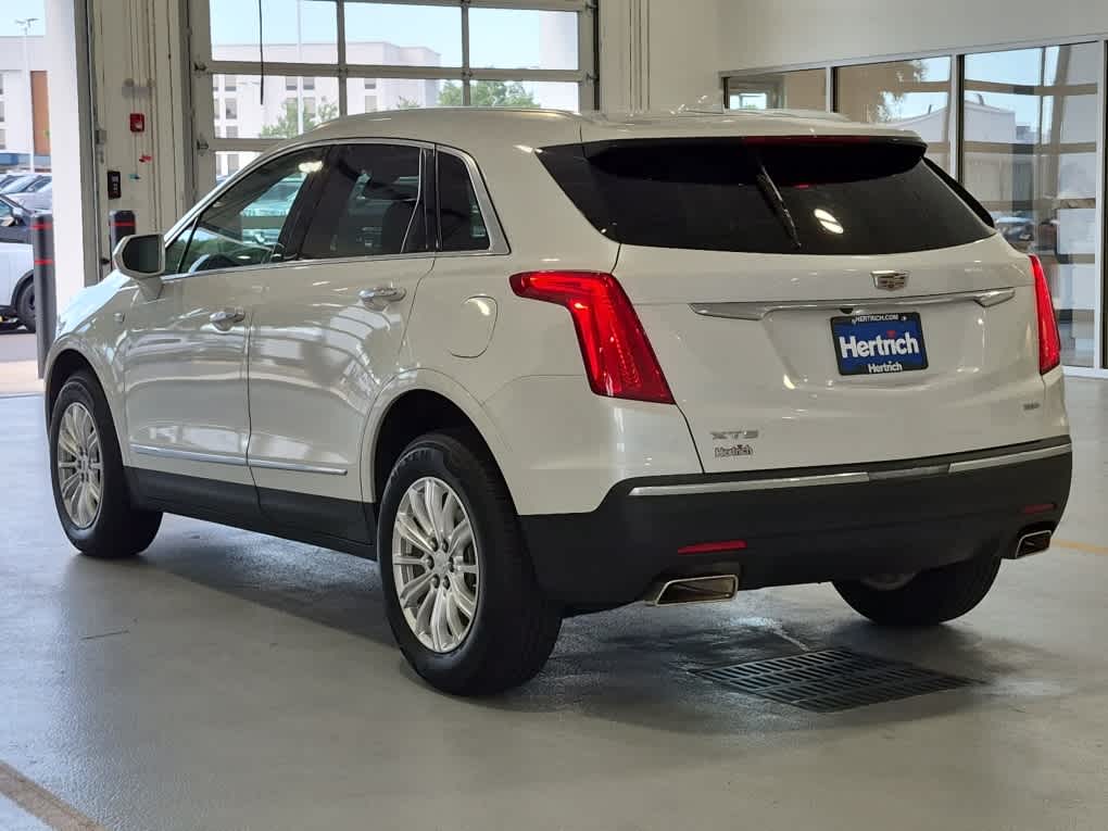 2018 Cadillac XT5 FWD - Crystal White Tricoat exterior view 4