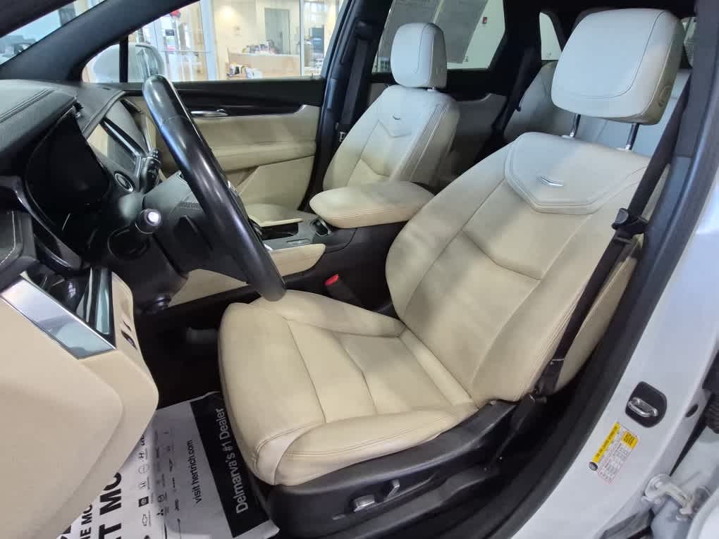 2018 Cadillac XT5 FWD - Crystal White Tricoat exterior view 10