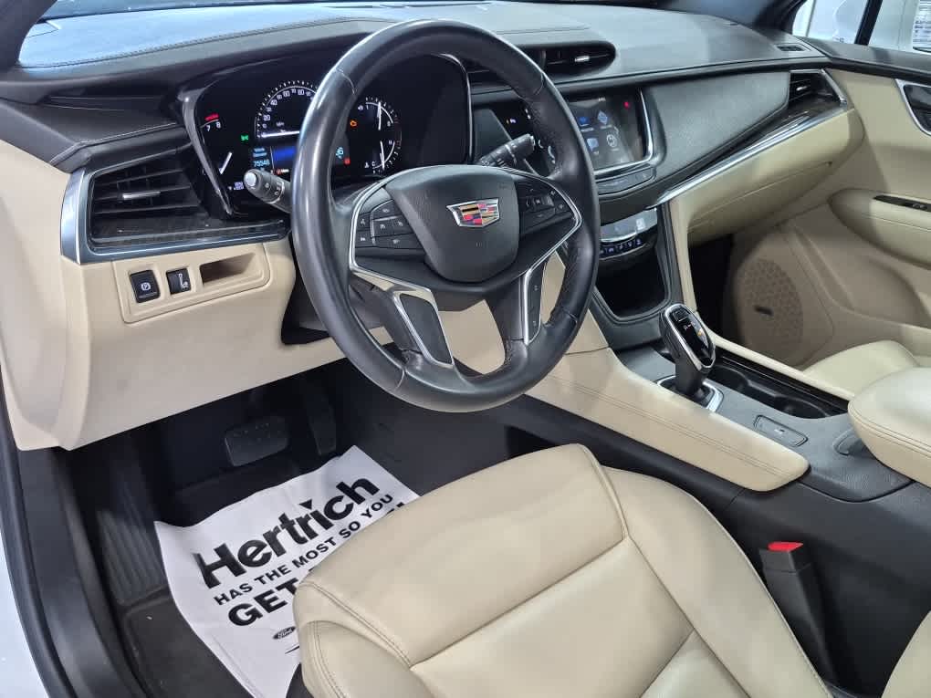 2018 Cadillac XT5 FWD - Crystal White Tricoat exterior view 11