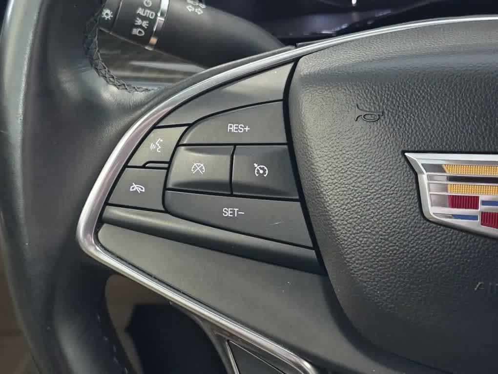 2018 Cadillac XT5 FWD - Crystal White Tricoat exterior view 15