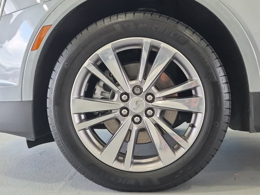 2024 Cadillac XT5 FWD Premium Luxury - Argent Silver Metallic exterior view 6