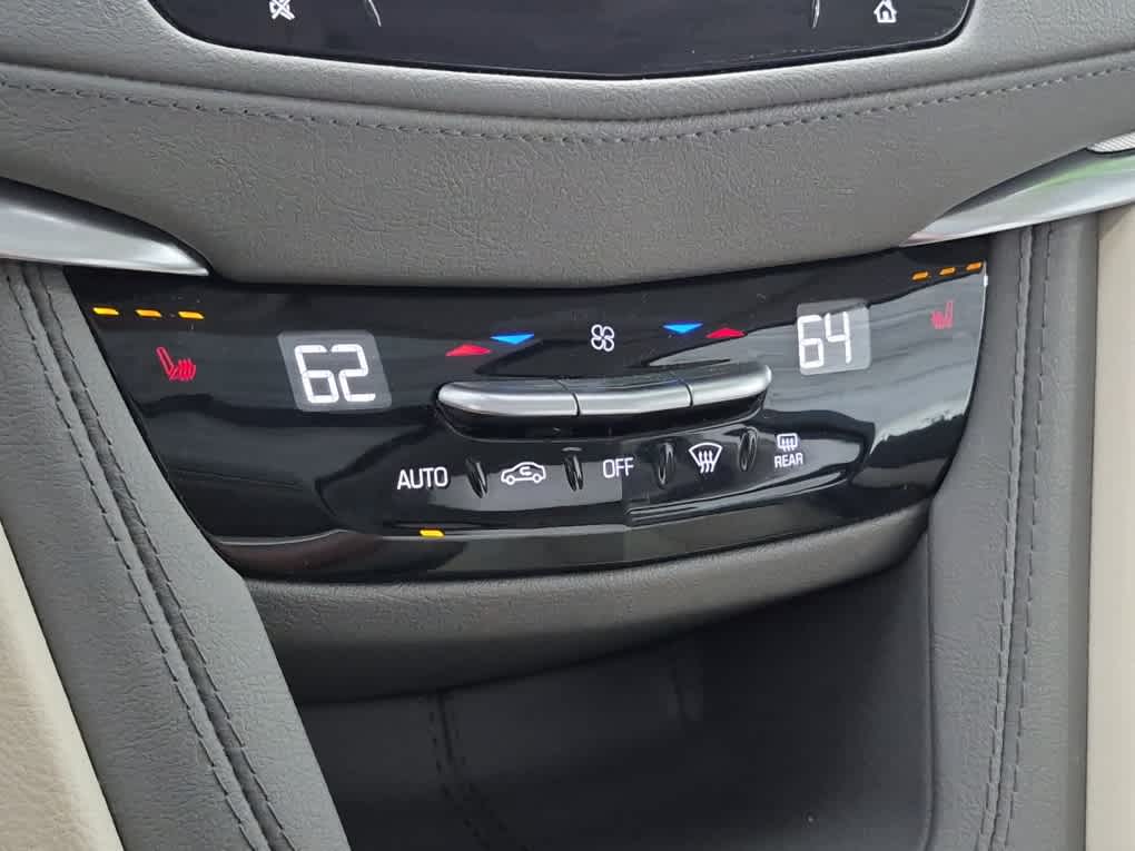 2024 Cadillac XT5 FWD Premium Luxury - Argent Silver Metallic exterior view 15