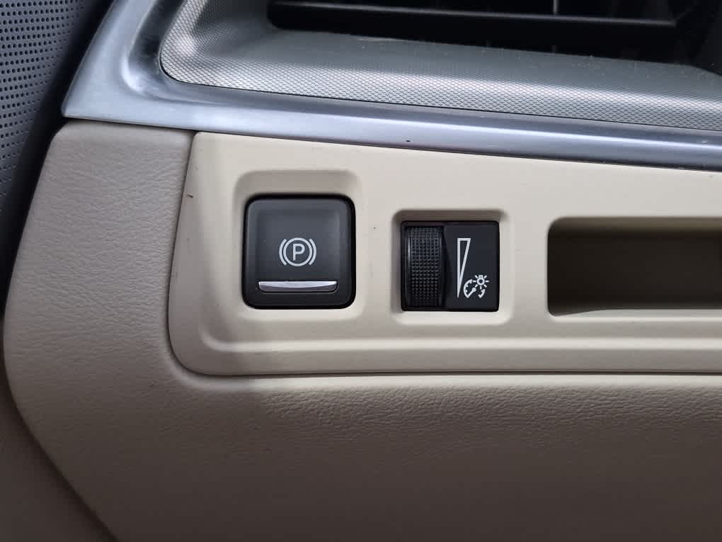 2024 Cadillac XT5 FWD Premium Luxury - Argent Silver Metallic exterior view 18