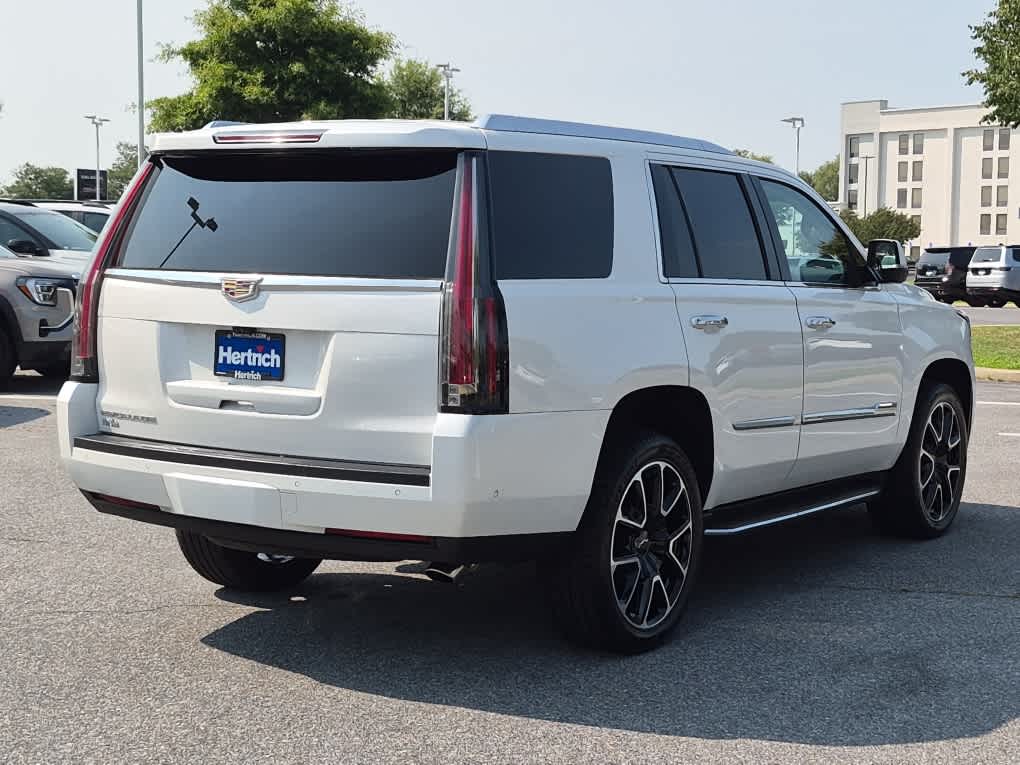 2018 Cadillac Escalade Luxury - Crystal White Tricoat exterior view 3