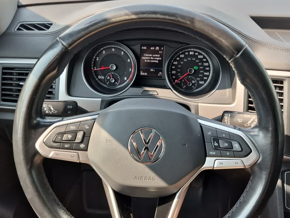 2021 Volkswagen Atlas 3.6L V6 SE w/Technology - Pure White exterior view 18