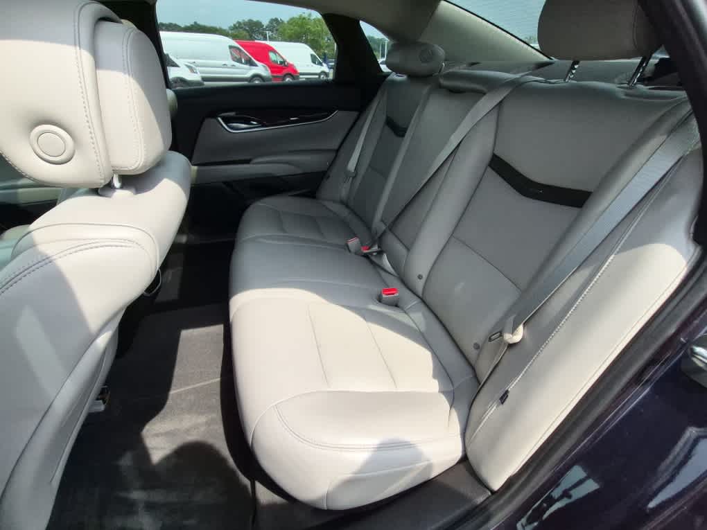 2014 Cadillac XTS Luxury - Sapphire Blue Metallic exterior view 7