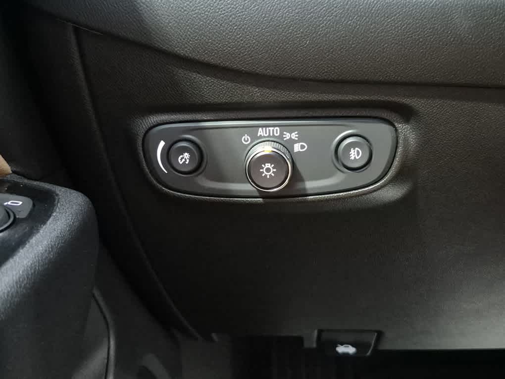 2022 Chevrolet Equinox Premier - Summit White exterior view 18