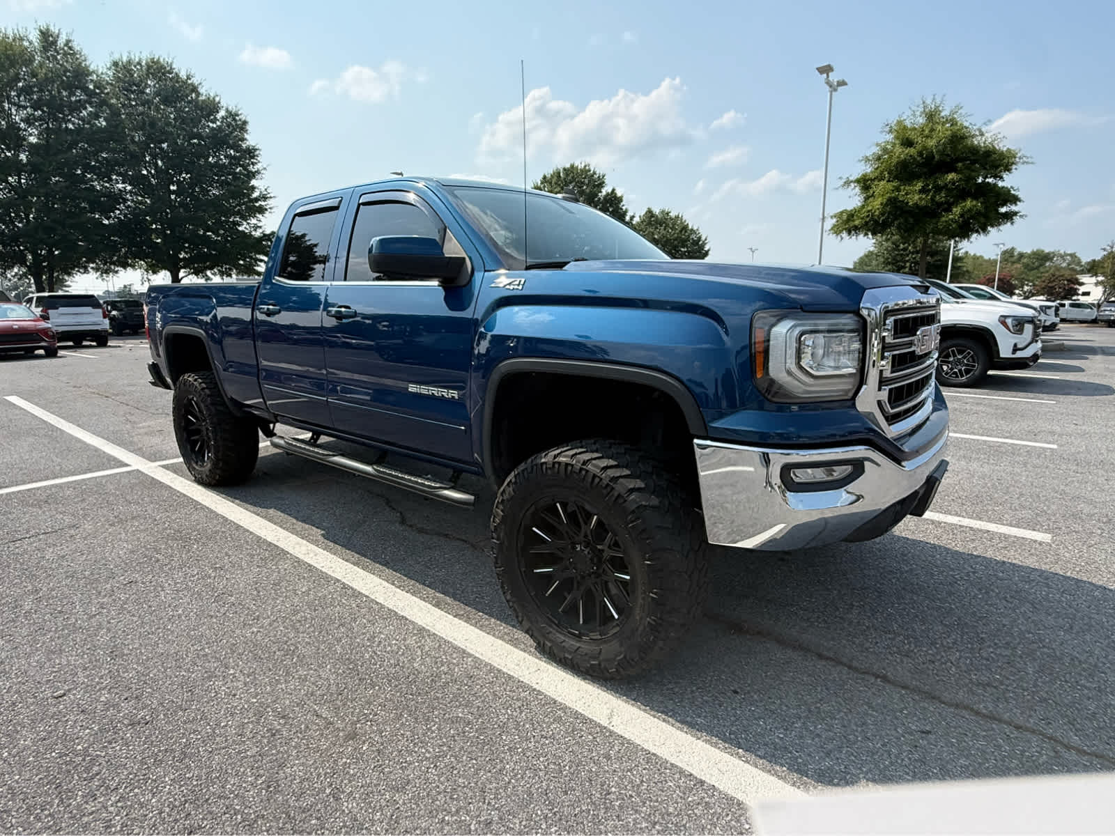 2019 GMC Double Cab Standard Box 4-Wheel Drive SLE