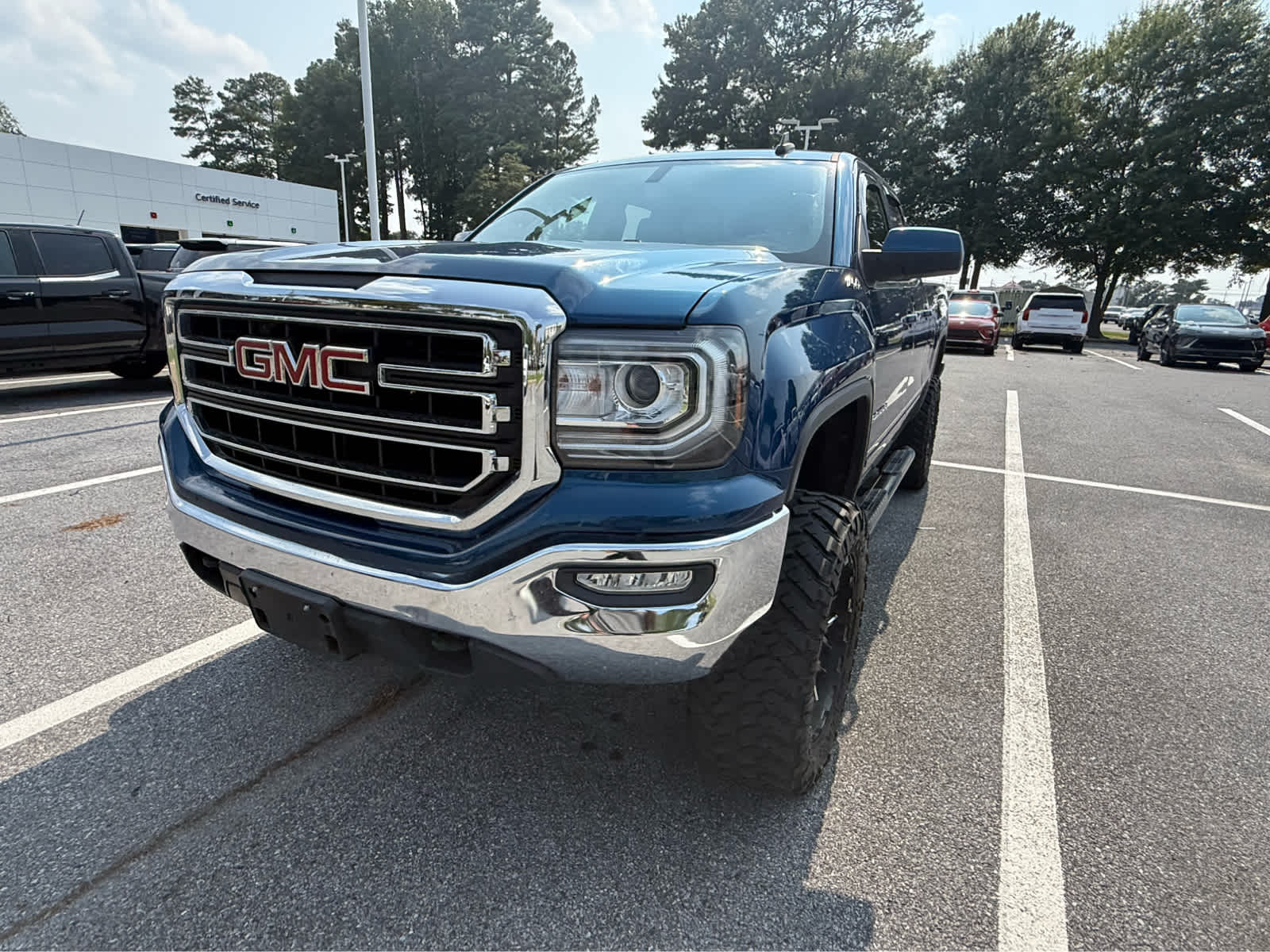 2019 GMC Double Cab Standard Box 4-Wheel Drive SLE SLE - BLUE exterior view 3