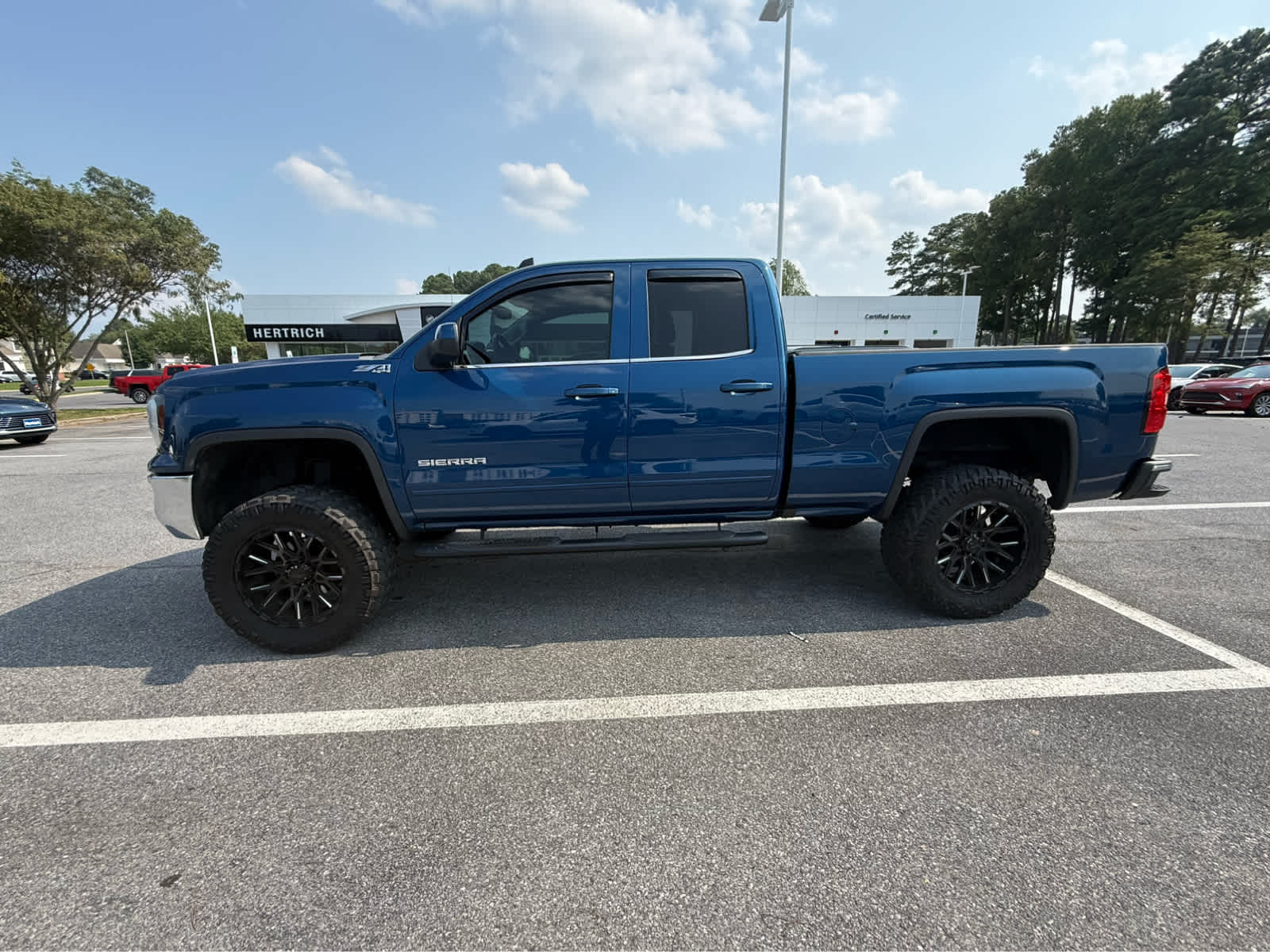 2019 GMC Double Cab Standard Box 4-Wheel Drive SLE SLE - BLUE exterior view 5
