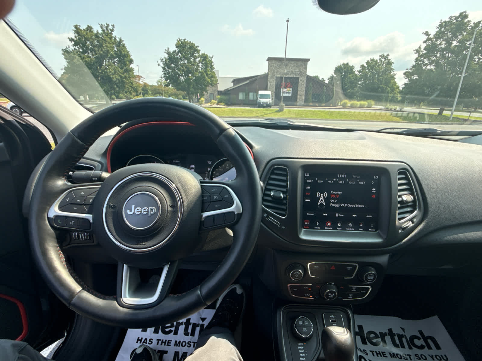 2019 Jeep Compass Trailhawk - Granite Crystal Metallic Clearcoat exterior view 11