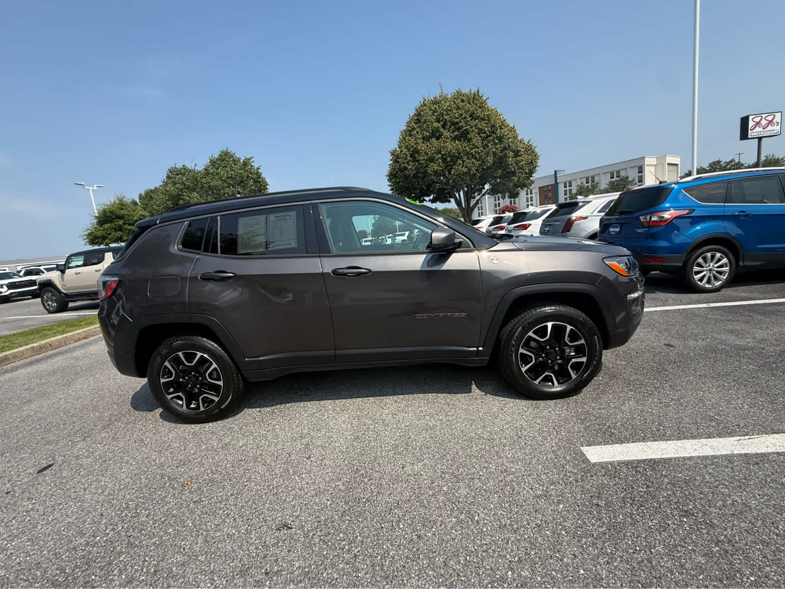 2019 Jeep Compass Trailhawk - Granite Crystal Metallic Clearcoat exterior view 4