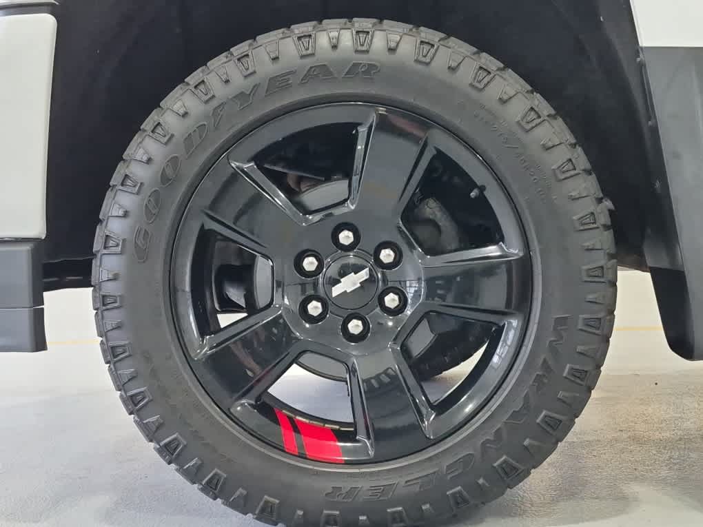 2018 Chevrolet Silverado 1500 LTZ - Summit White exterior view 6