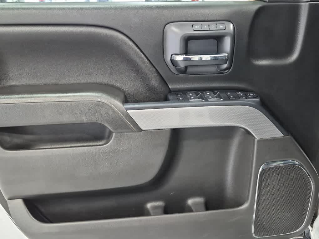 2018 Chevrolet Silverado 1500 LTZ - Summit White exterior view 9