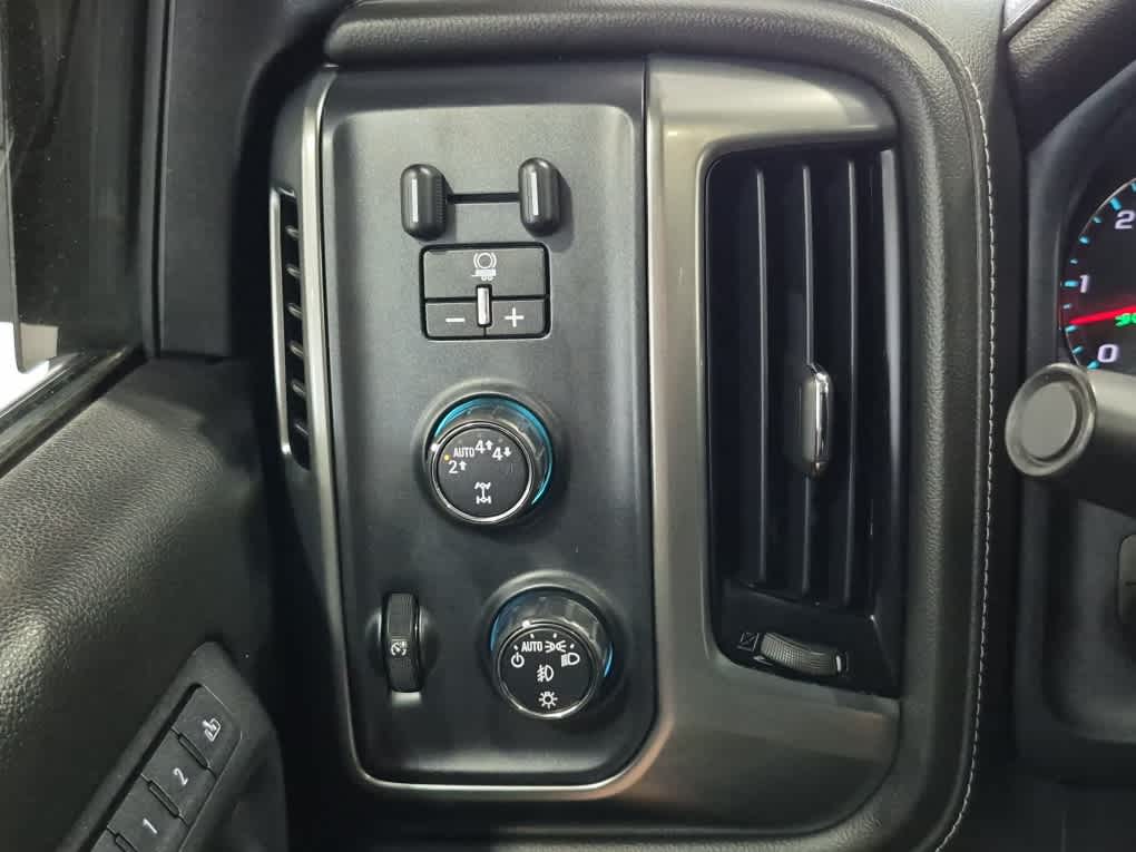 2018 Chevrolet Silverado 1500 LTZ - Summit White exterior view 16