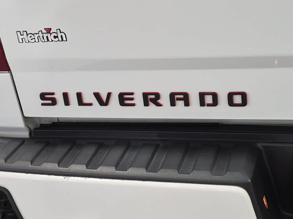 2018 Chevrolet Silverado 1500 LTZ - Summit White exterior view 20