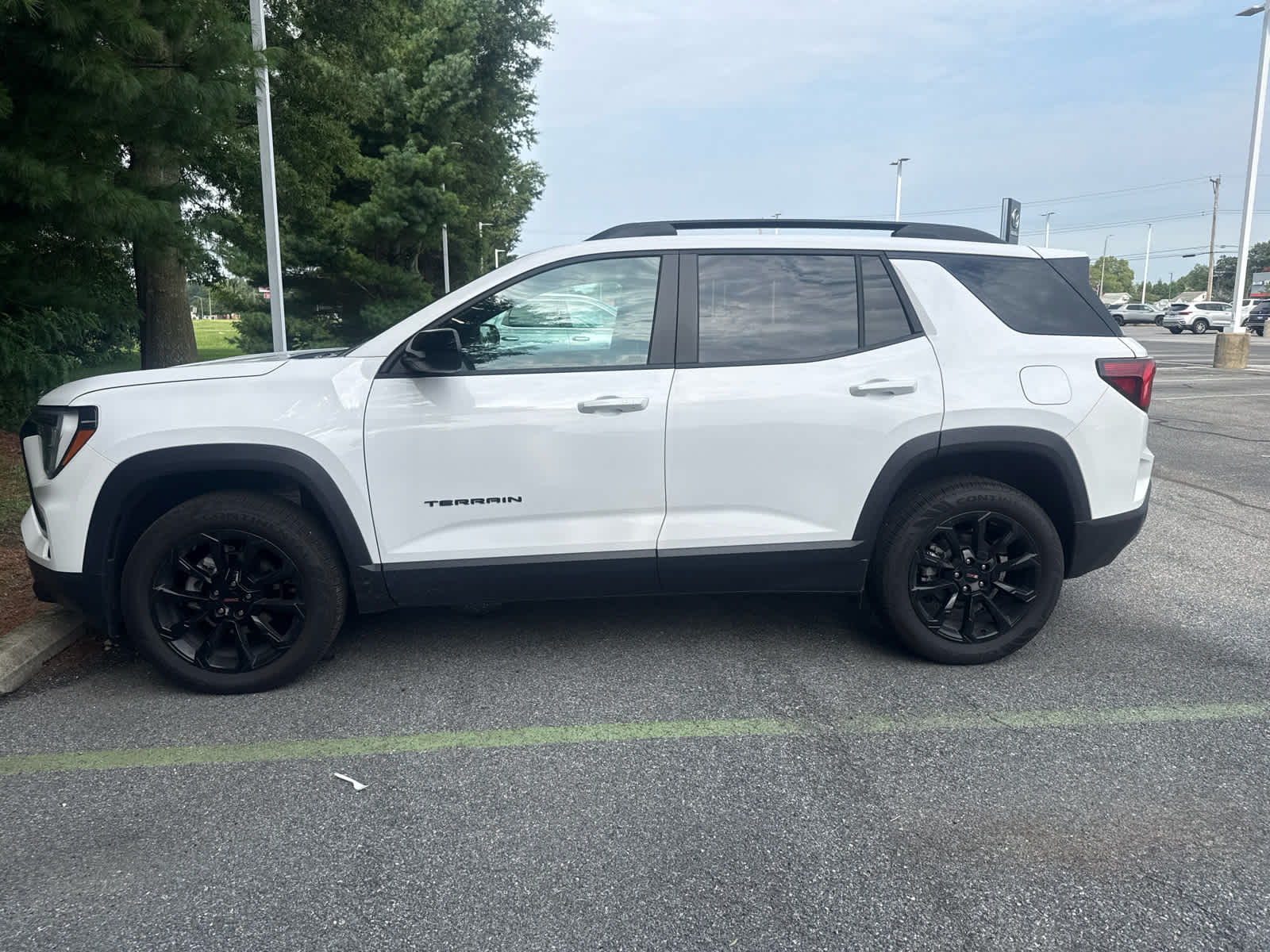 2026 GMC Terrain AWD Elevation - Summit White exterior view 4