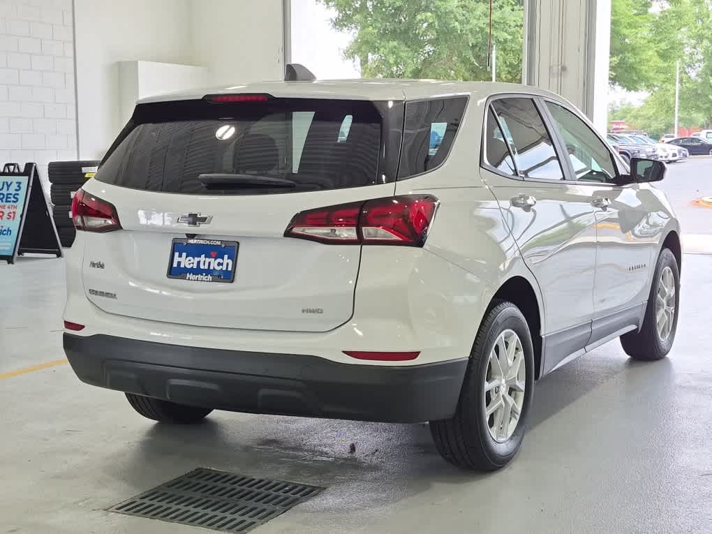 2023 Chevrolet Equinox LS - Summit White exterior view 3