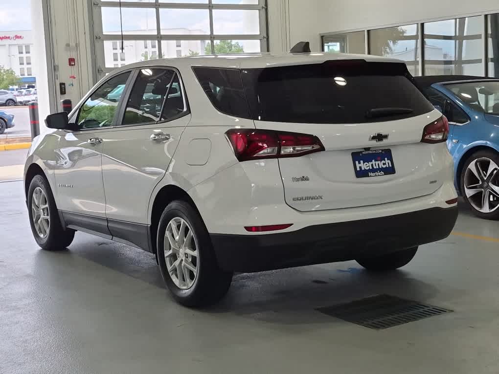 2023 Chevrolet Equinox LS - Summit White exterior view 4